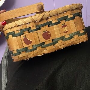 Apple basket